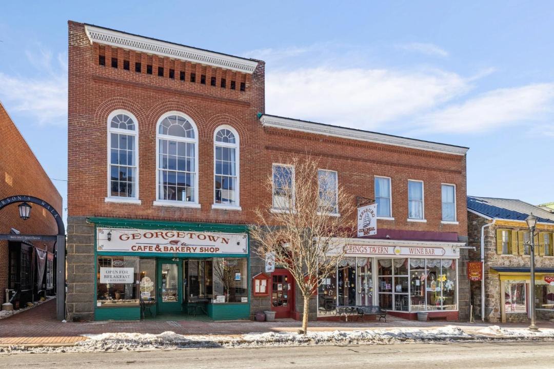 Photo of Buildings in Leesburg's Old and Historic District
