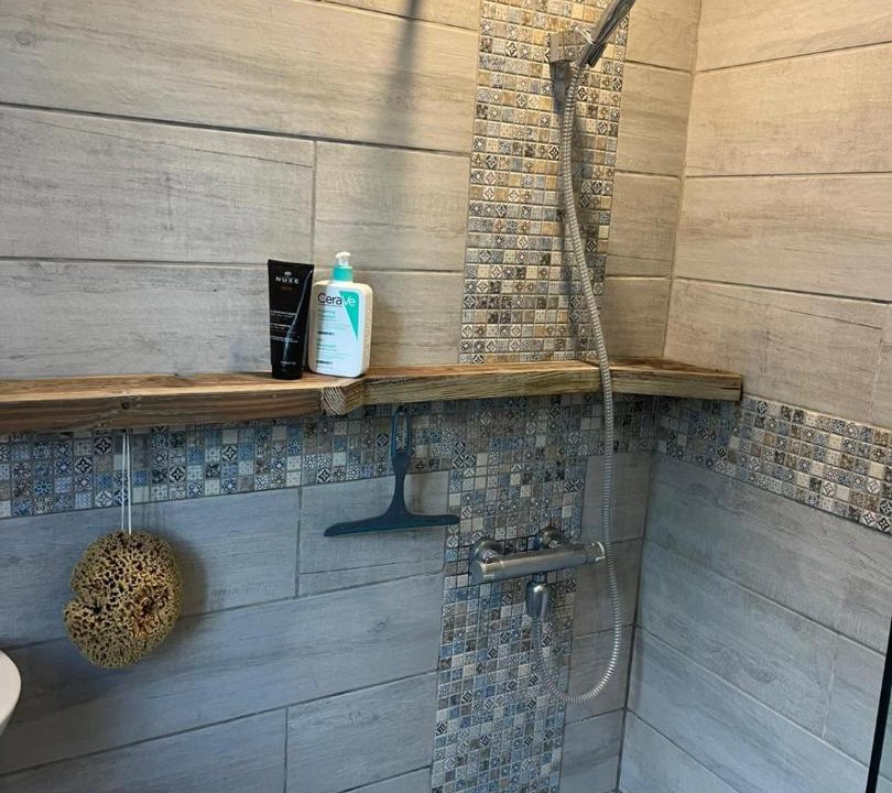 Photo of Bathroom in Lisieux