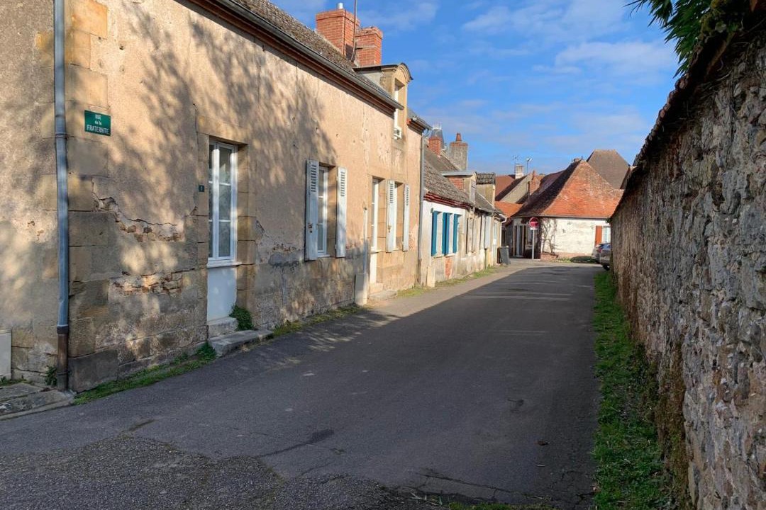 Photo of Buildings in Ygrande