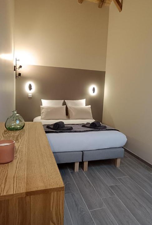 Photo of Others in Giron