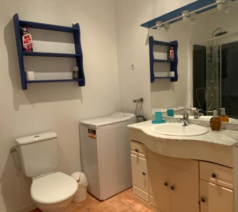 Photo of Bathroom in Plaisance