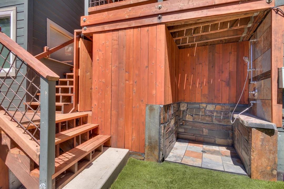 Photo of Patio Balcony in Tahoe Woods