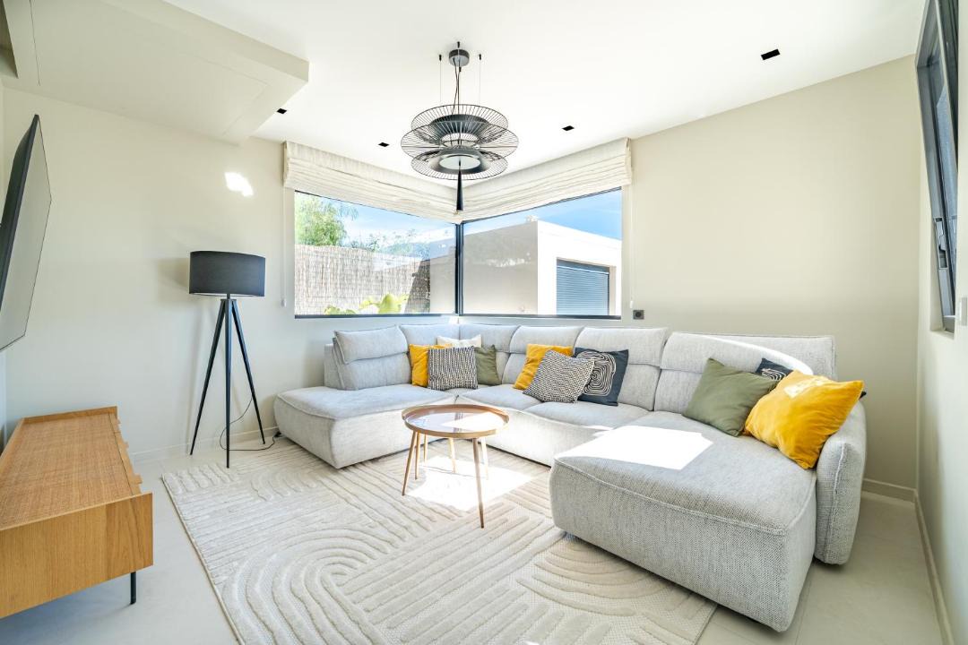 Photo of Others in Carros