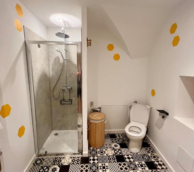 Photo of Bathroom in Saint-Vincent-de-Barres