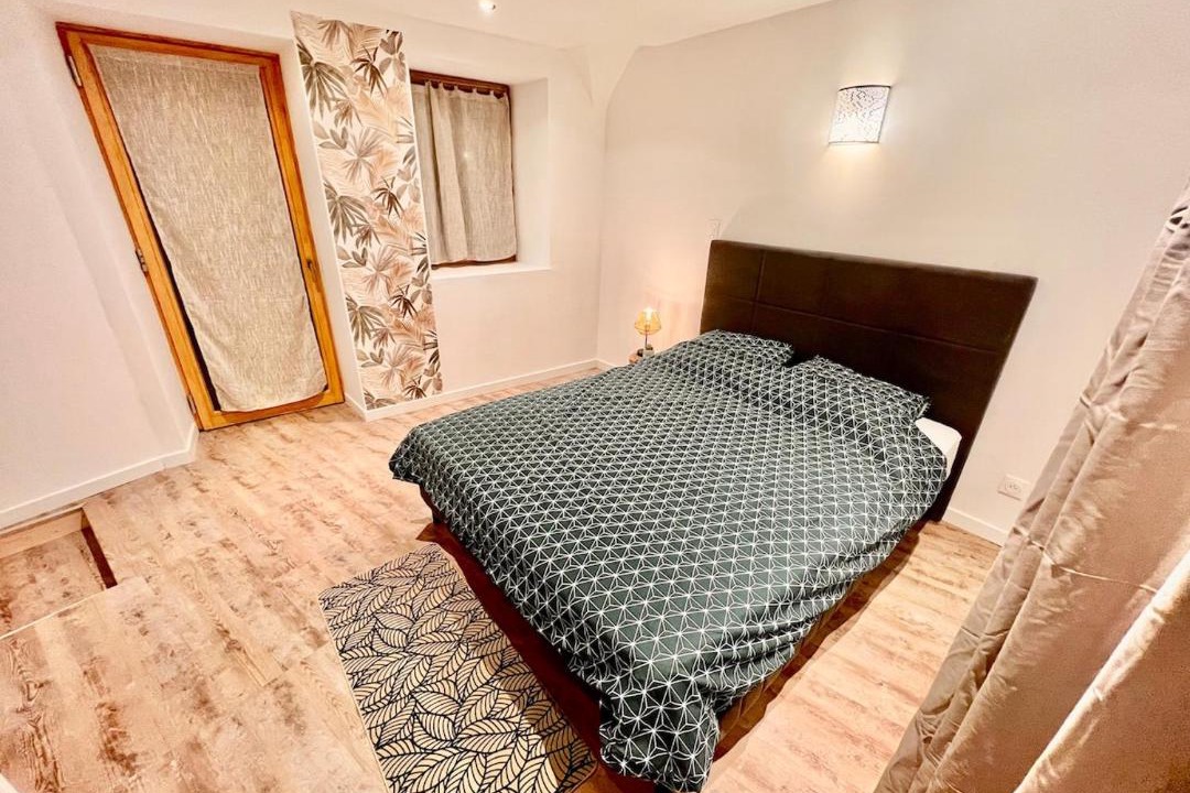 Photo of Bedroom in Saint-Vincent-de-Barres