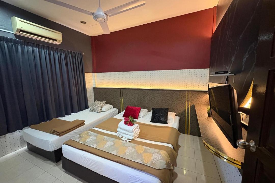 Photo of Others in Slim River