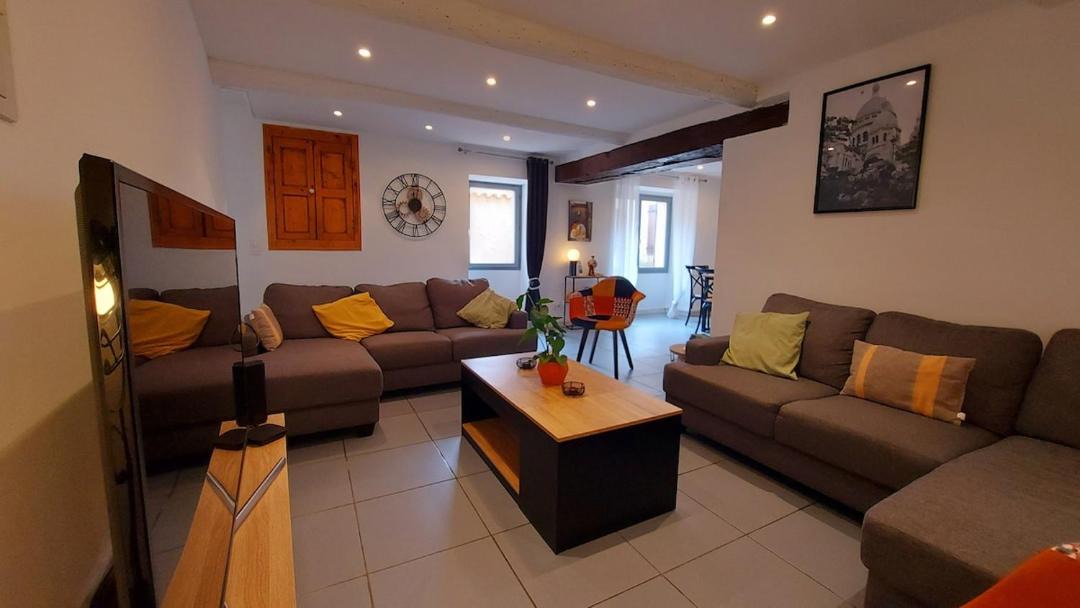 Photo of Livingroom in Oraison