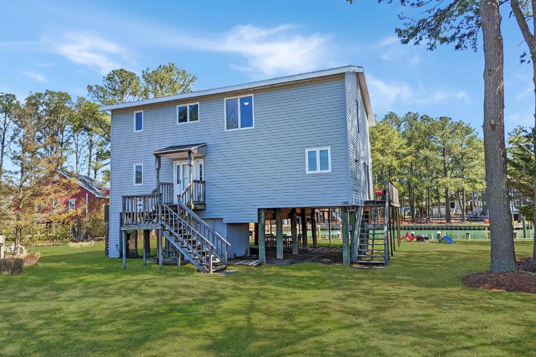 Photo of Others in Deep Hole