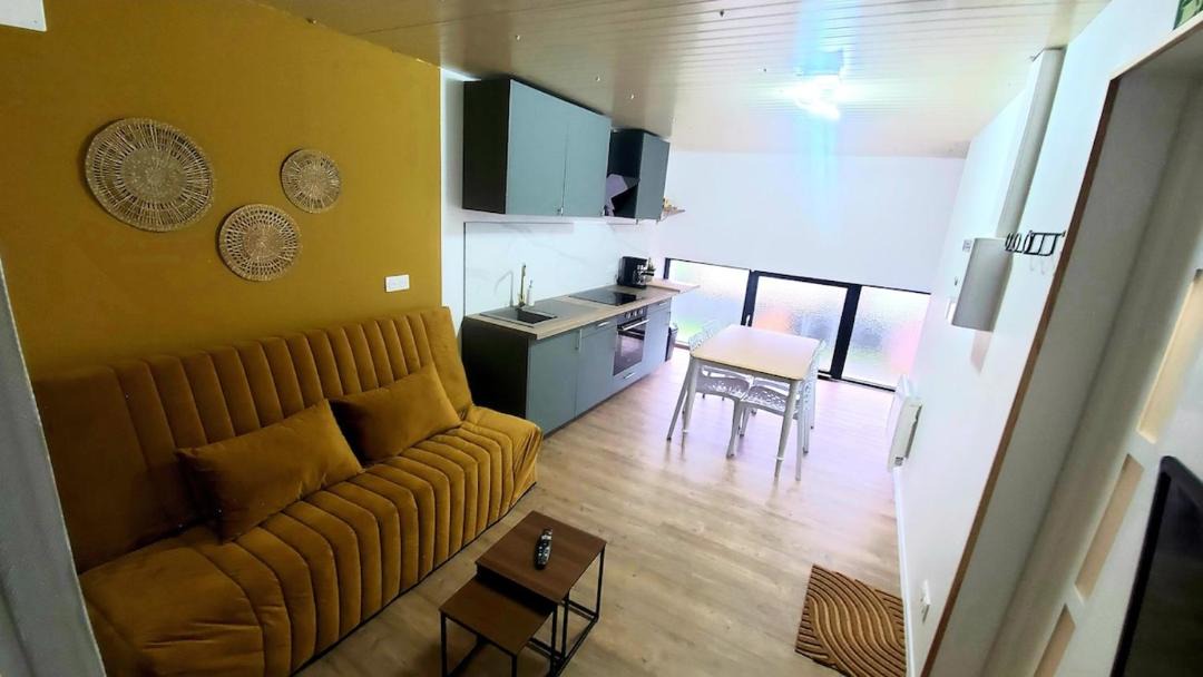 Photo of Livingroom in Montigny-sur-Vence