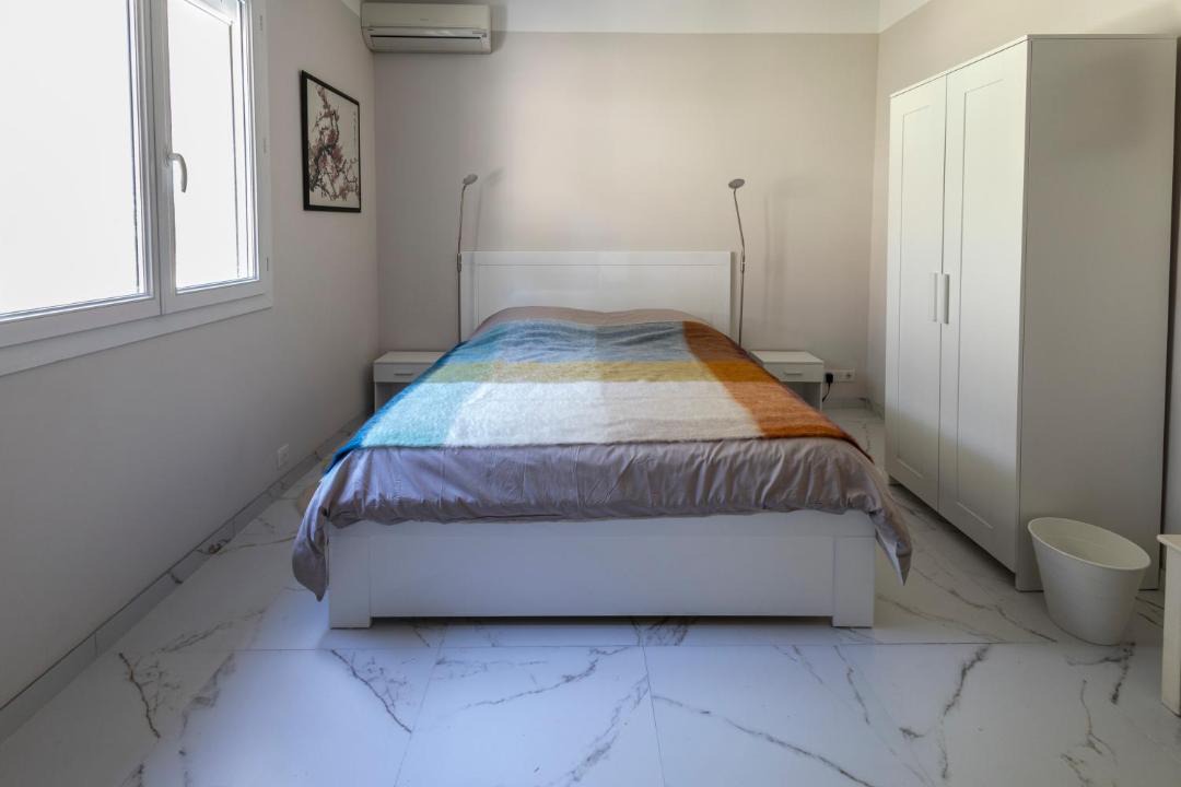 Photo of Others in Ensues-la-Redonne