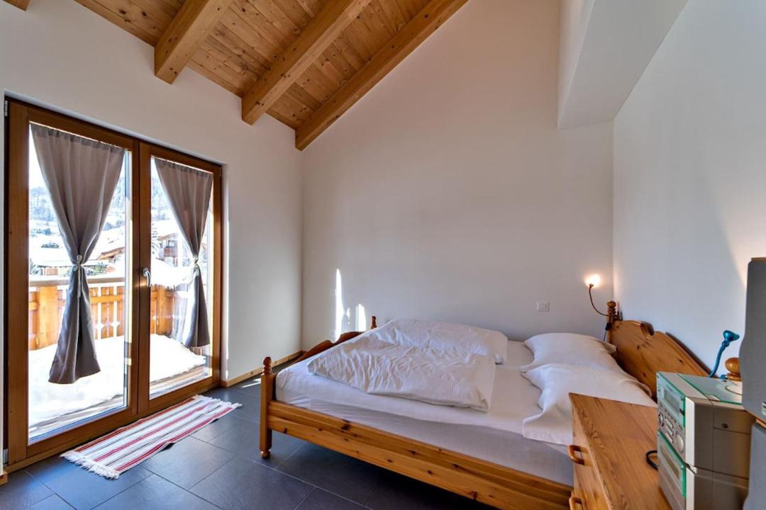 Photo of Bedroom in Madulain