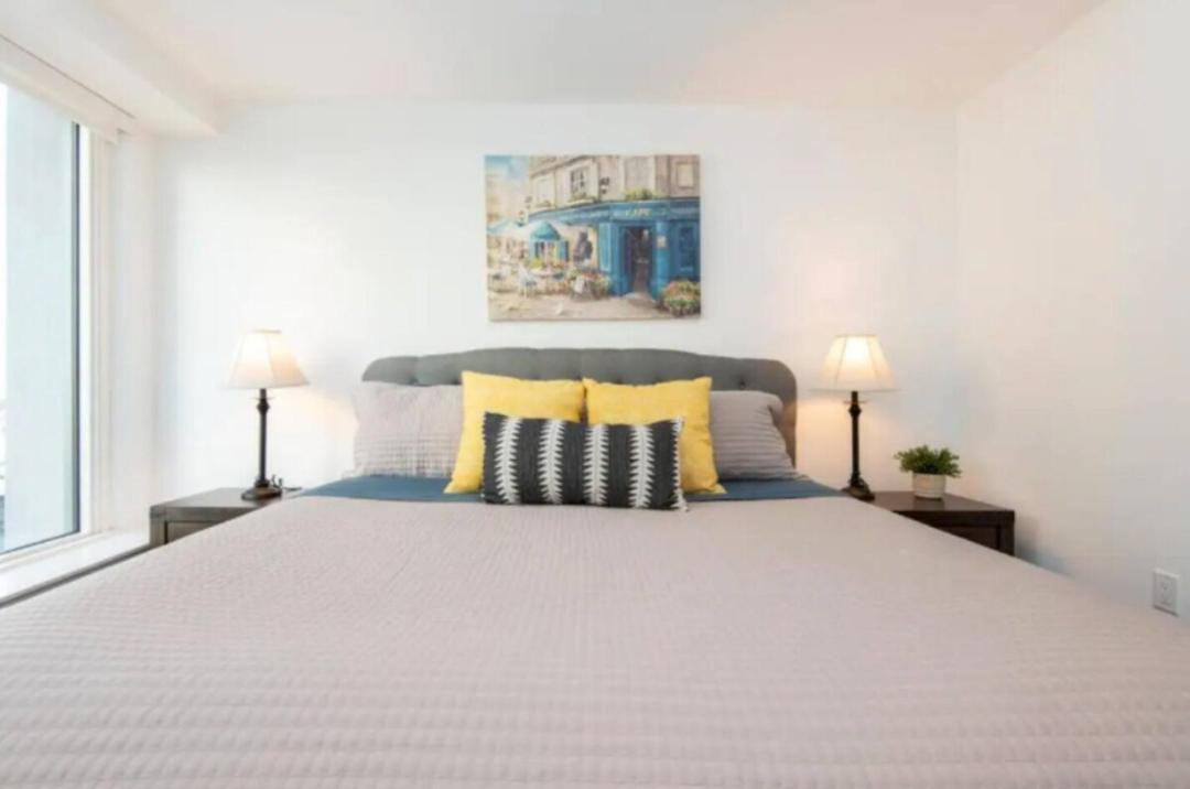 Photo of Bedroom in Downtown Los Angeles