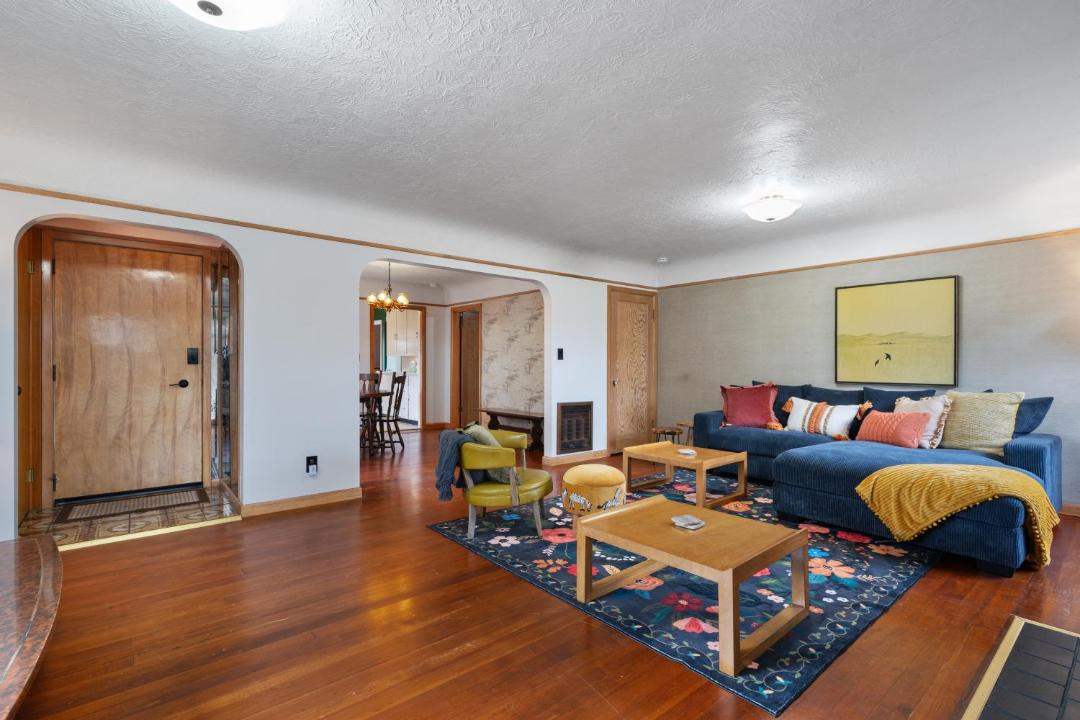 Photo of Others in Starcrest