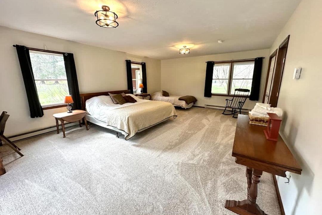 Photo of Bedroom in Austinburg