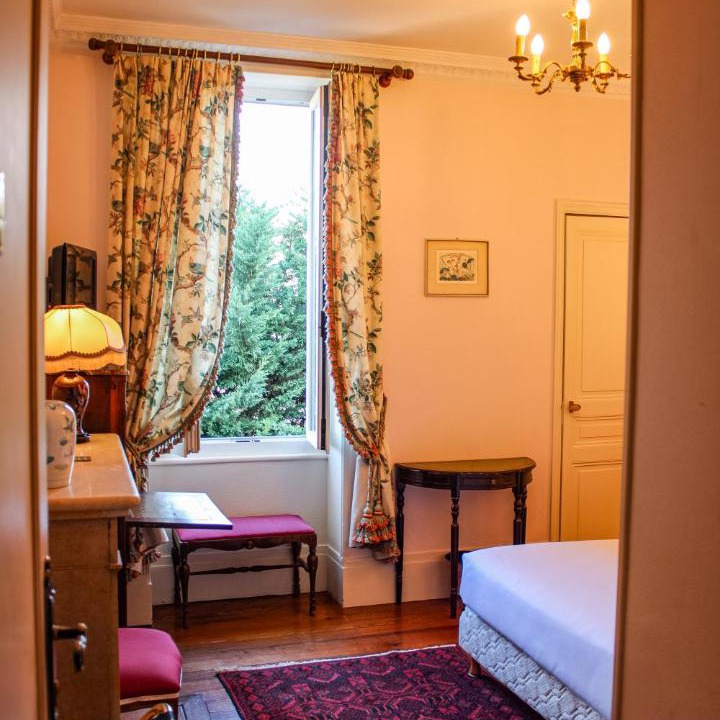 Photo of Bedroom in Beaune