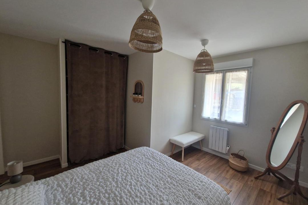Photo of Bedroom in Velanne