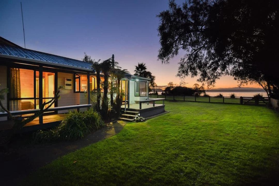 Photo of Others in Holdens Bay