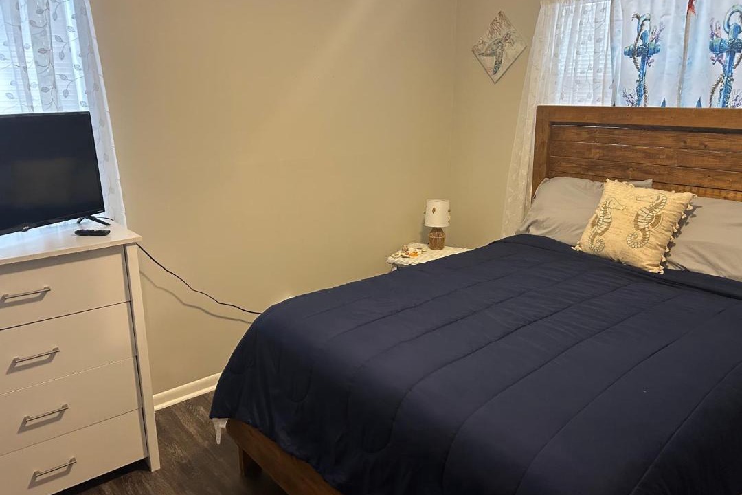 Photo of Bedroom in Long Beach