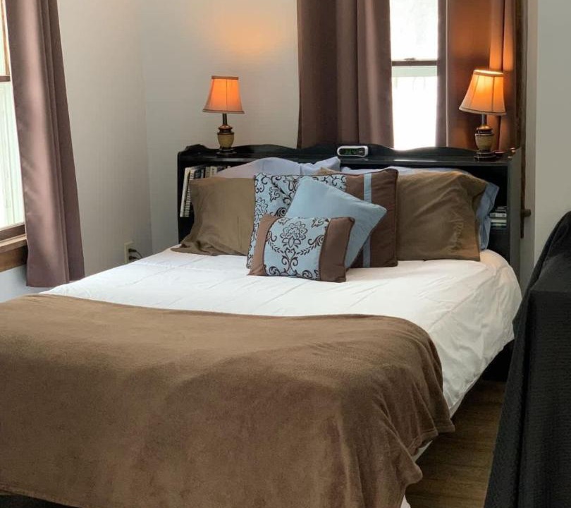Photo of Bedroom in Austinburg