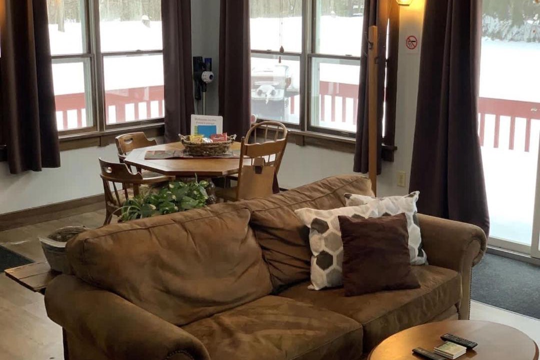 Photo of Livingroom in Austinburg