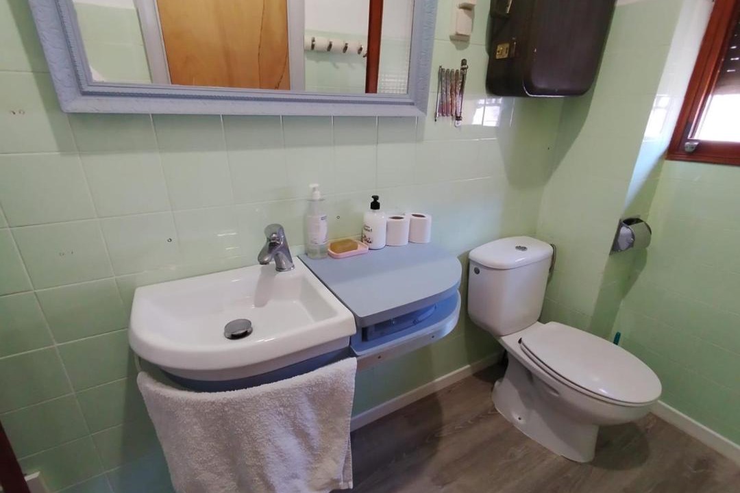 Photo of Bathroom in Villar del Arzobispo