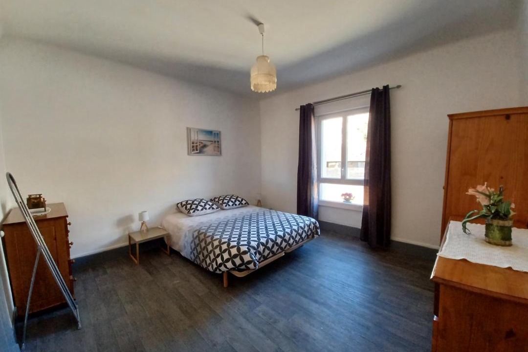 Photo of Others in Aubin