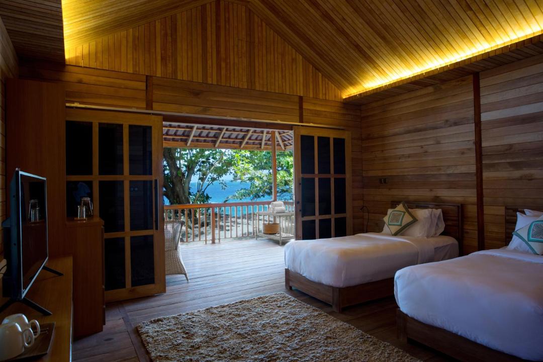 Photo of Others in Pulisan