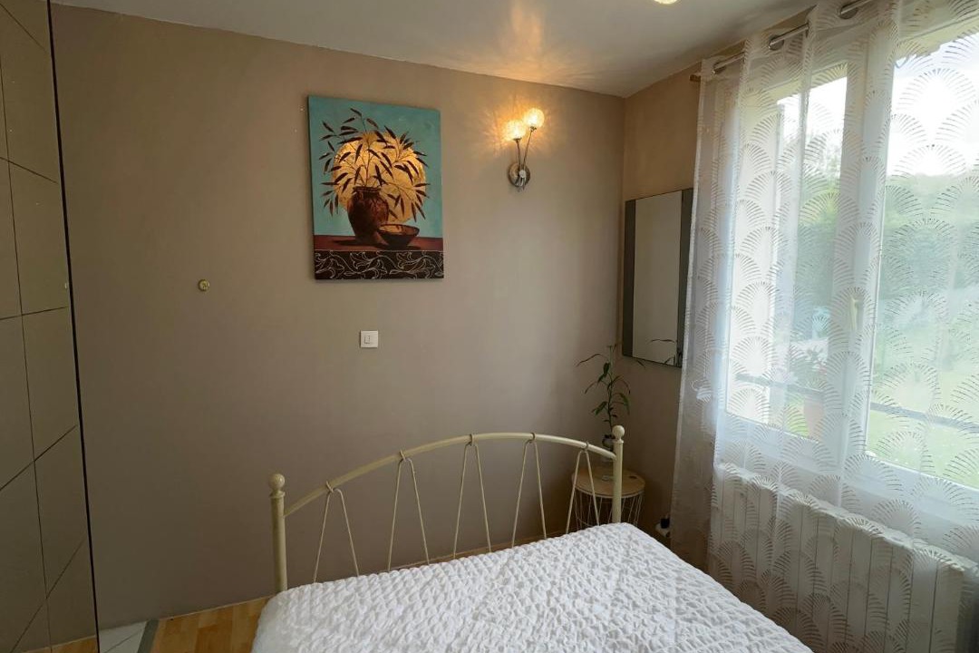 Photo of Bedroom in Dourdan