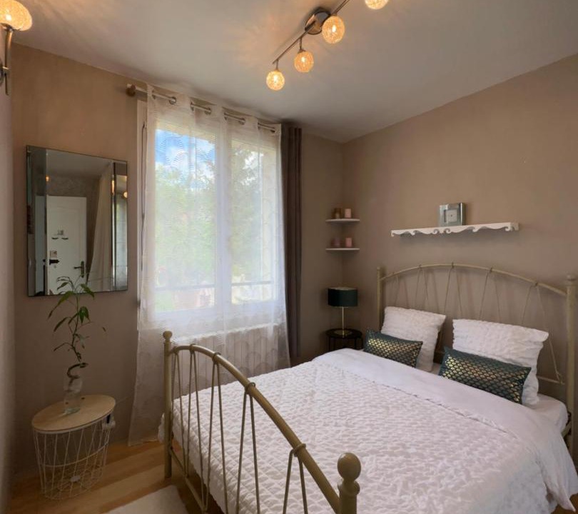 Photo of Bedroom in Dourdan