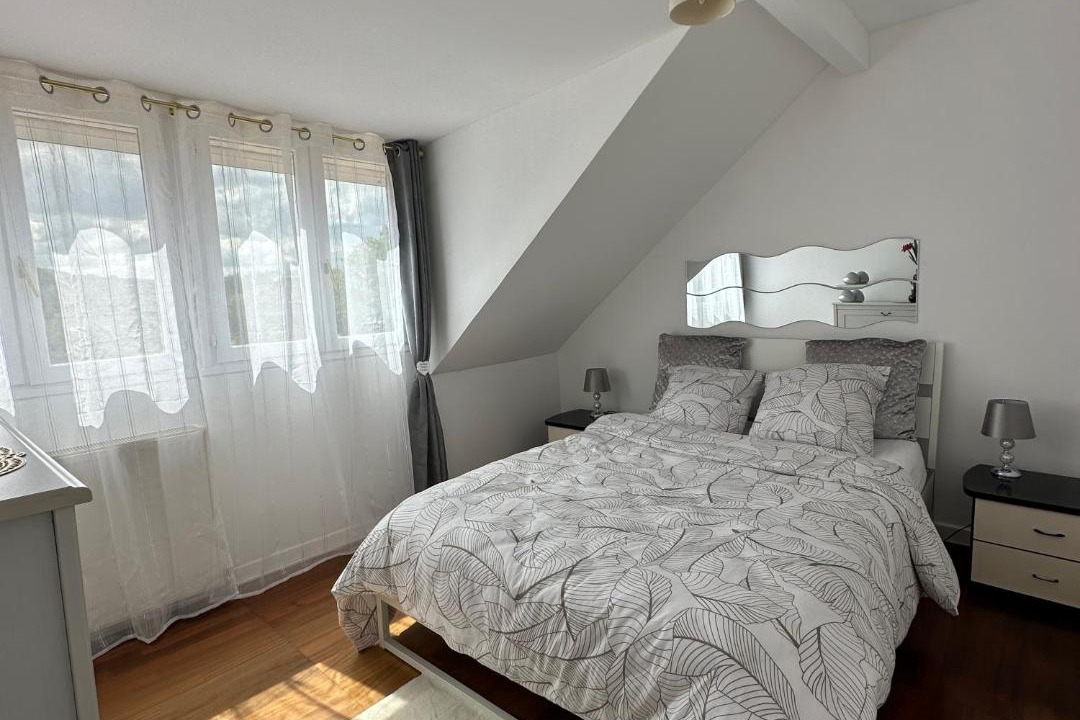 Photo of Bedroom in Dourdan