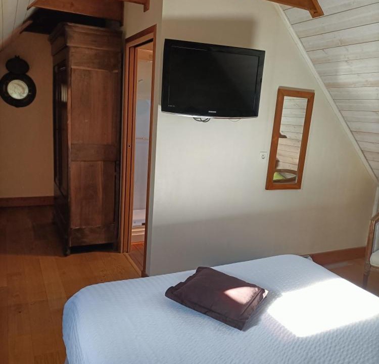 Photo of Bedroom in Kerlouan