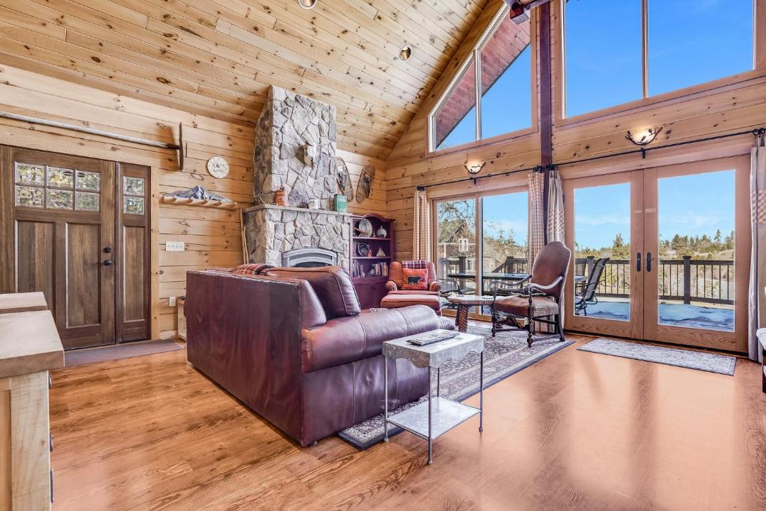 Photo of Others in Lyle