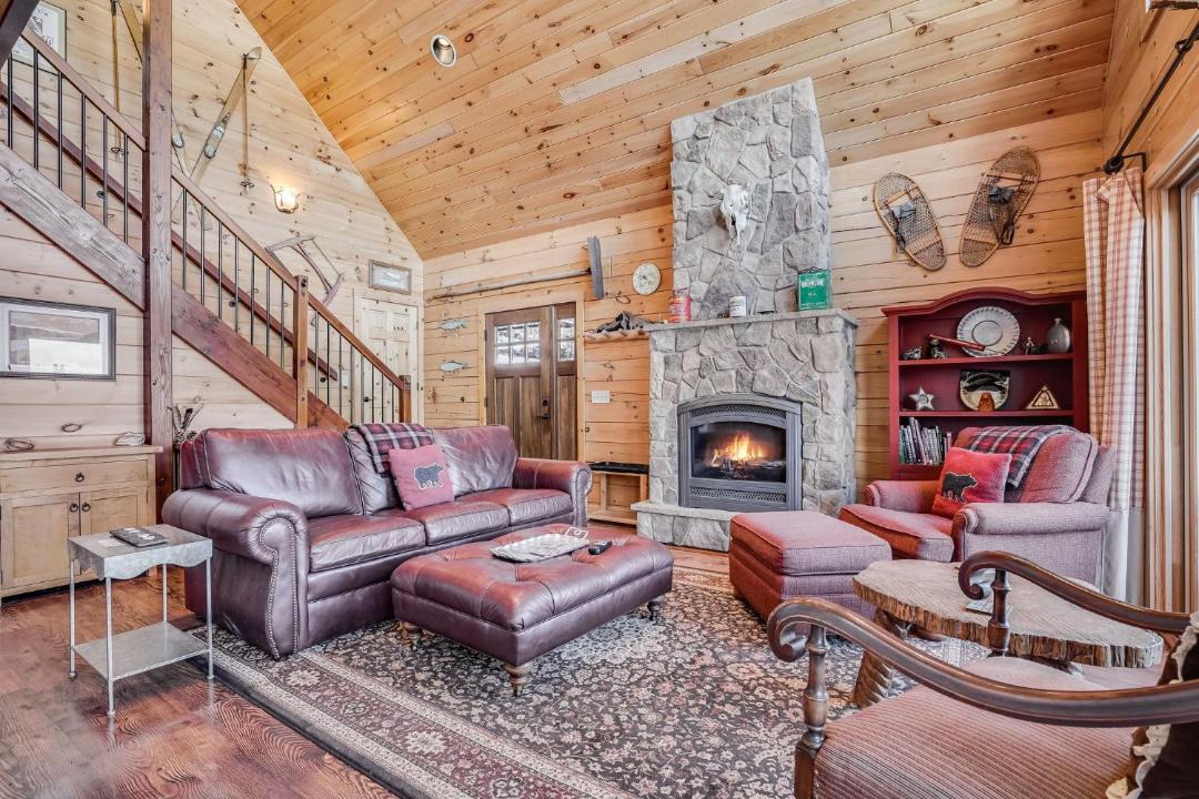 Photo of Others in Lyle