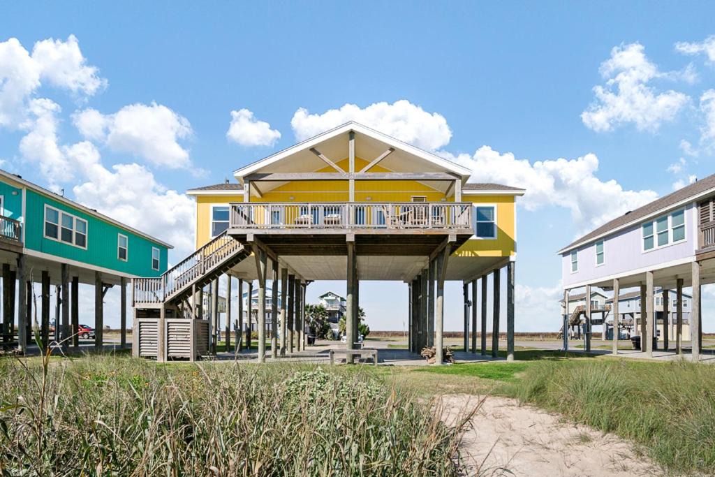 Photo of Buildings in Port Bolivar