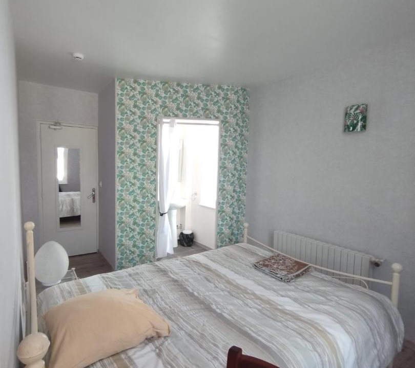 Photo of Bedroom in Ambenay