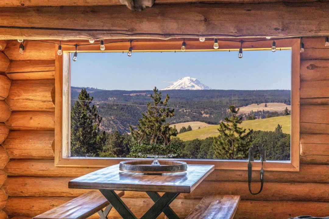 Photo of Others in Lyle