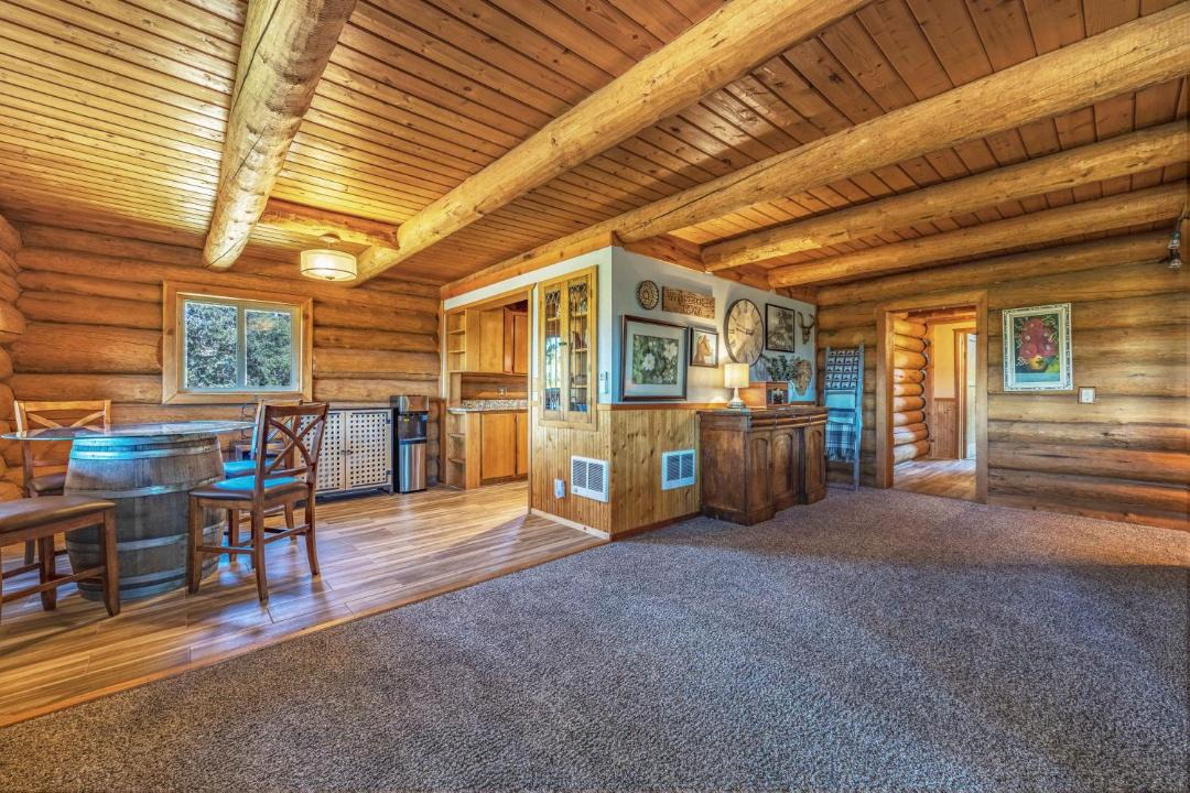 Photo of Others in Lyle