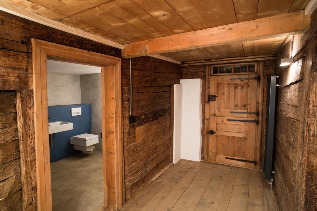Photo of Bathroom in Tujetsch