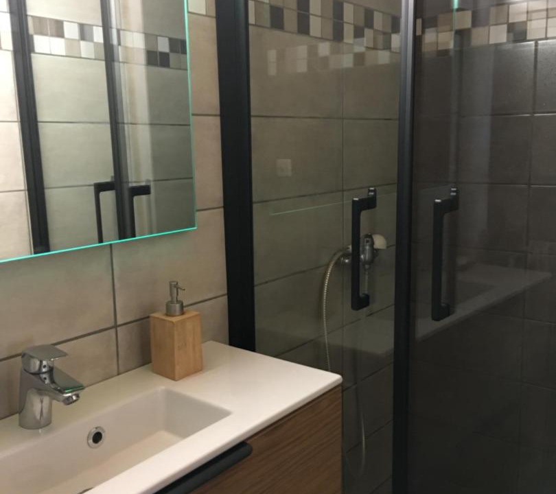Photo of Bathroom in Murat-le-Quaire