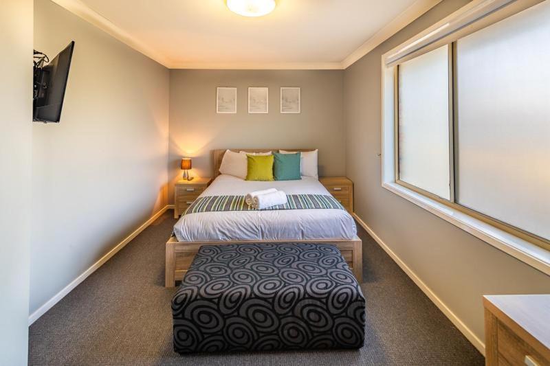 Photo of Bedroom in One Mile