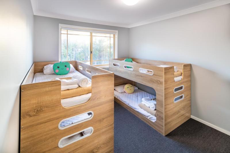 Photo of Others in One Mile