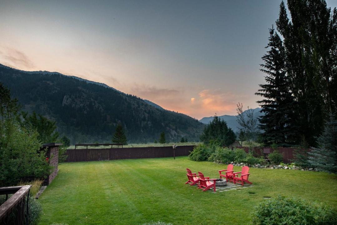 Photo of Others in Alpine