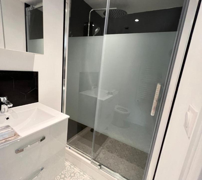 Photo of Others in Loos