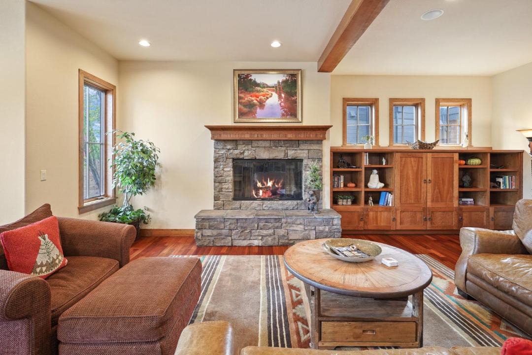 Photo of Others in River West