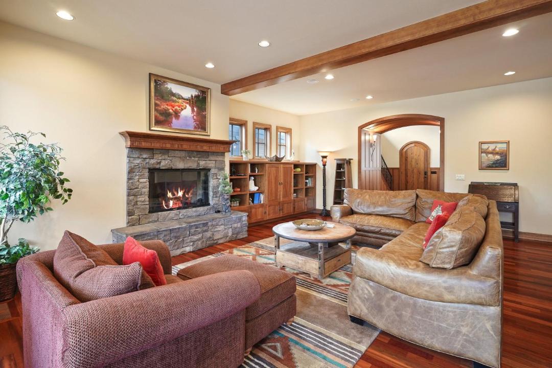 Photo of Others in River West