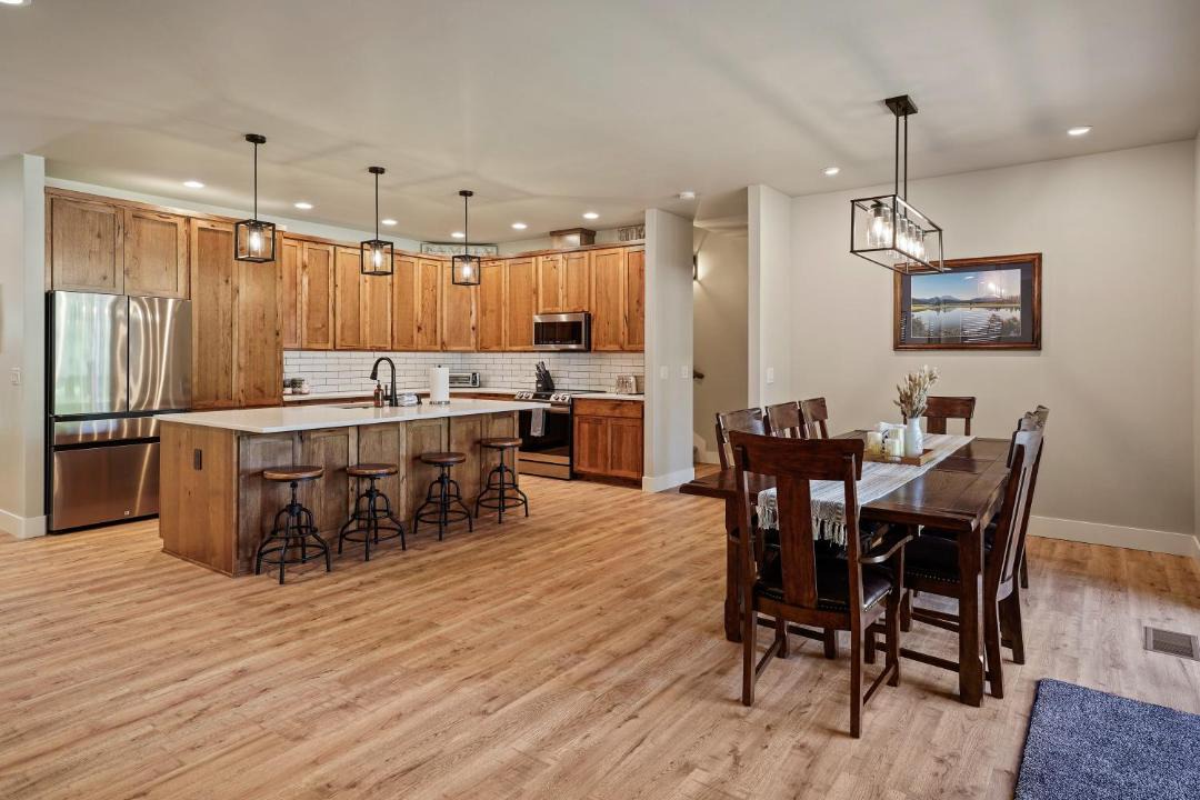 Photo of Kitchen in Oregon Water Wonderland