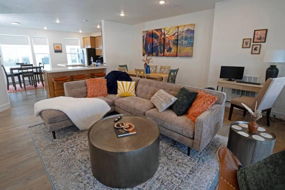 Photo of Livingroom in South Salt Lake