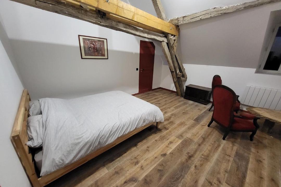 Photo of Others in Escolives-Sainte-Camille