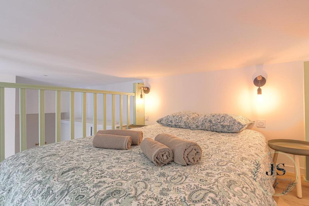 Photo of Bedroom in 3rd Arrondissement