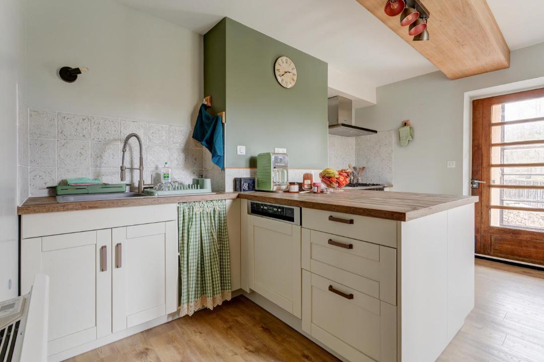 Photo of Kitchen in Remilly-Aillicourt